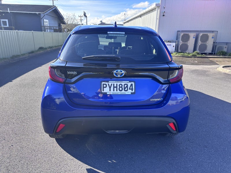 2023 Toyota Yaris GX 1.5P HV ECVT FWD HB/5D/5S... image 4