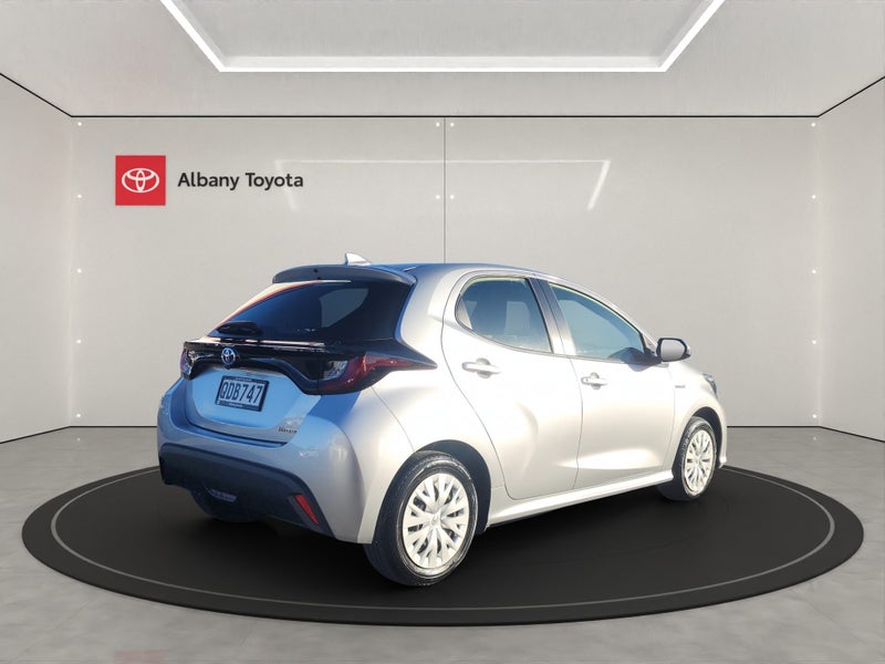 2023 Toyota Yaris GX 1.5P HV ECVT FWD HB/5D/5S... image 3
