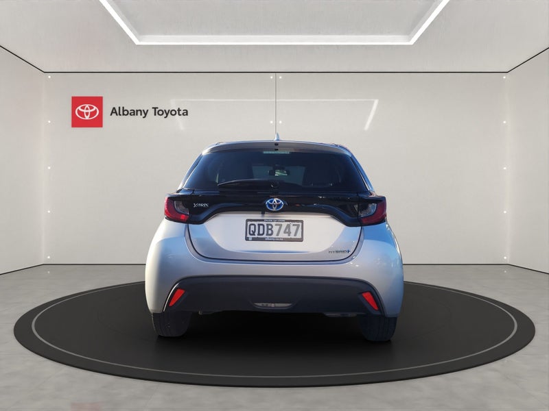 2023 Toyota Yaris GX 1.5P HV ECVT FWD HB/5D/5S... image 4
