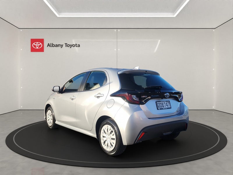 2023 Toyota Yaris GX 1.5P HV ECVT FWD HB/5D/5S... image 5