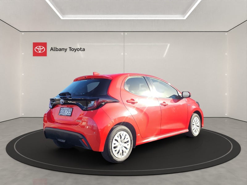 2023 Toyota Yaris GX 1.5P HV ECVT FWD HB/5D/5S... image 3
