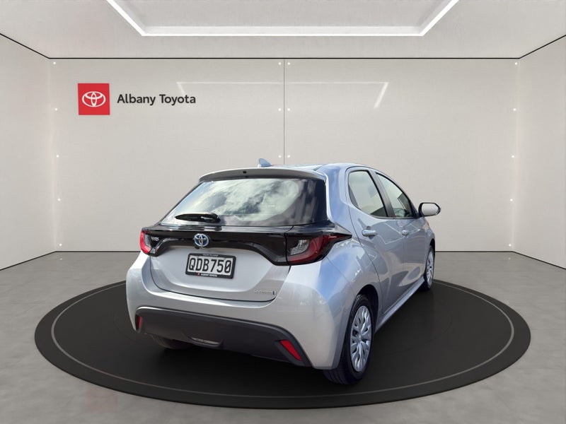 2023 Toyota Yaris GX 1.5P HV ECVT FWD HB/5D/5S... image 3