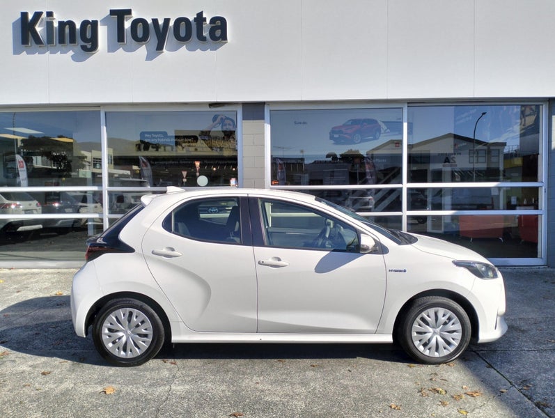 2023 Toyota Yaris GX 1.5P HV ECVT Hybrid Hatchback image 2