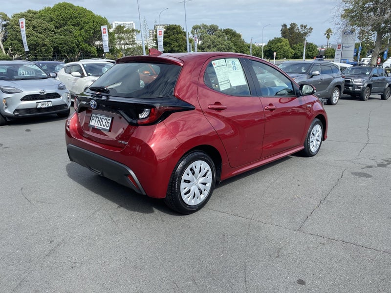 2023 Toyota Yaris GX 1.5P Hybird image 2