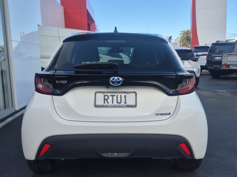 2023 Toyota Yaris GX 1.5P HYBRID Auto image 4