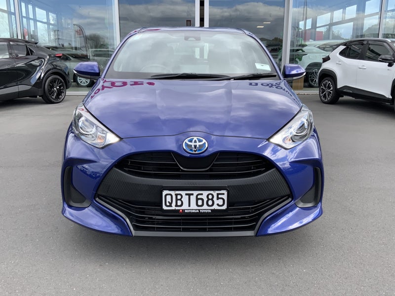 2023 Toyota Yaris GX Hybrid - One owner from ne... image 3