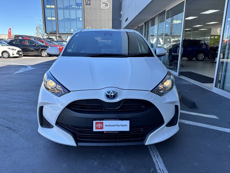 2023 Toyota Yaris Hybrid image 4