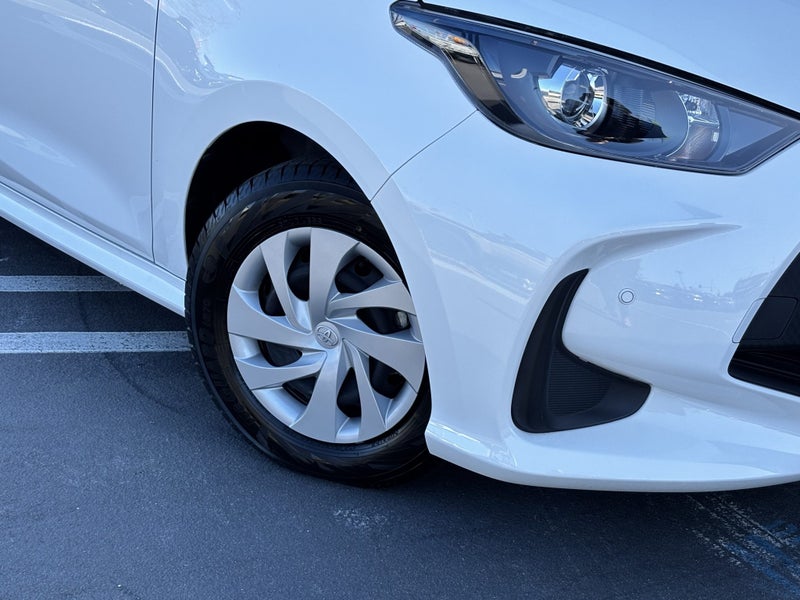 2023 Toyota Yaris Hybrid image 5