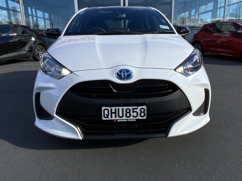2023 Toyota Yaris NZ New Hybrid Low Kms & Certi... image 3