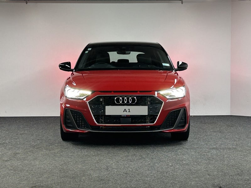 2024 Audi A1 35 TFSI S line image 2