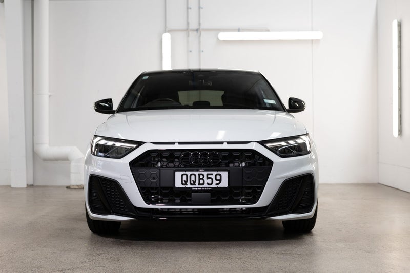 2024 Audi A1 35 TFSI S line image 3