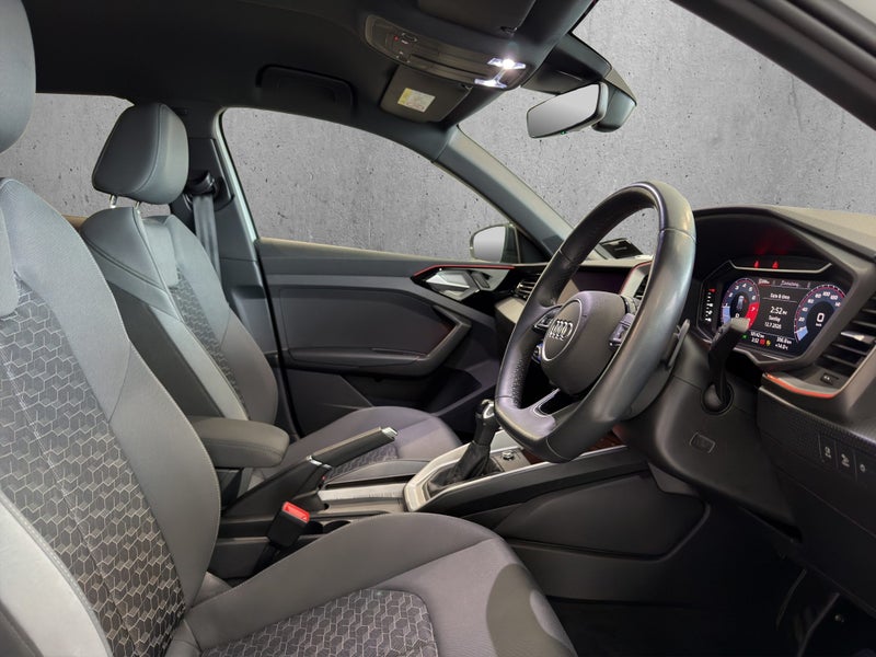 2024 Audi A1 35 TFSI S Line image 2