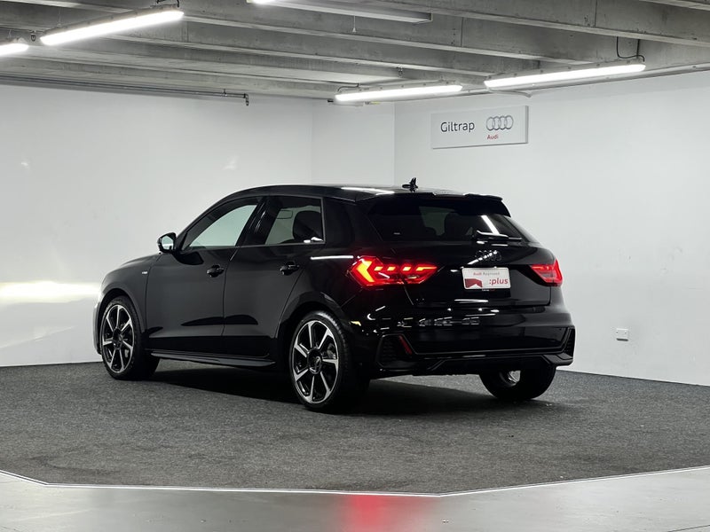 2024 Audi A1 35 TFSI S line image 4