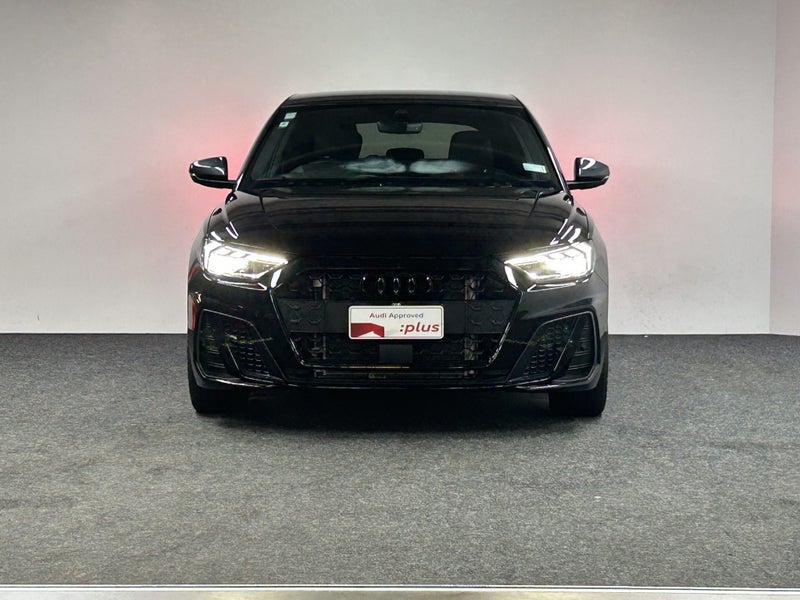 2024 Audi A1 35 TFSI S line image 2