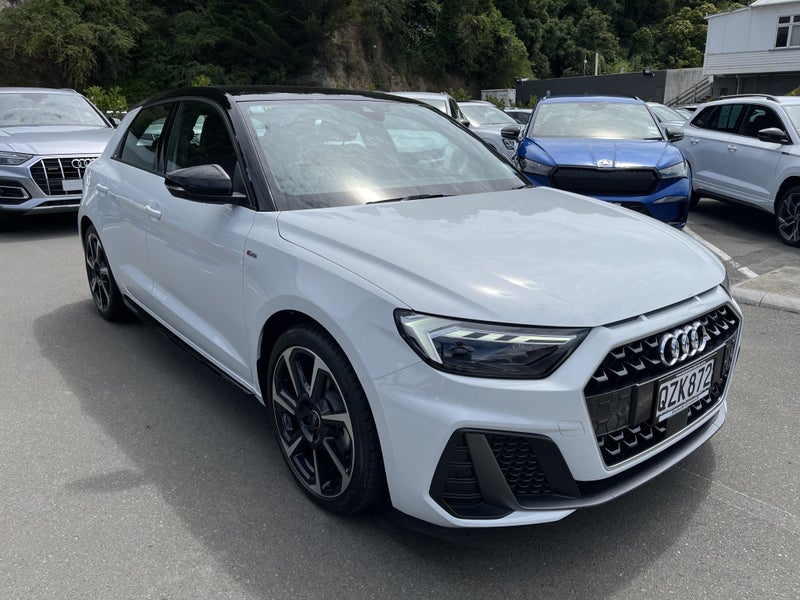 2024 Audi A1 35 TSI S Line image 1