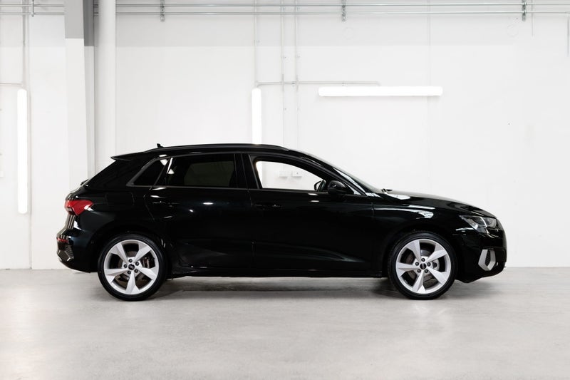 2024 Audi A3 35 TFSI Advanced image 3