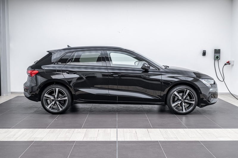 2024 Audi A3 35 TFSI ADVANCED image 2