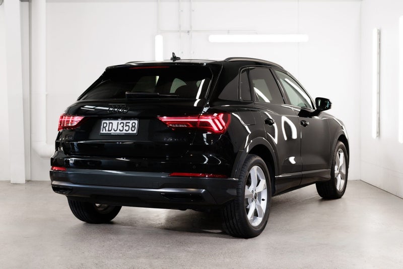 2024 Audi Q3 35 TFSI Advanced image 2