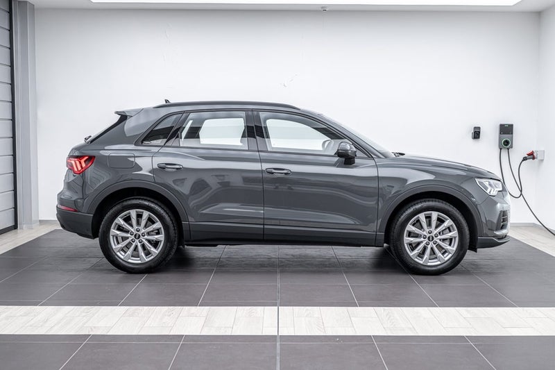 2024 Audi Q3 45 TFSI E image 2
