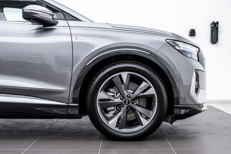 2024 Audi Q4 50 E-TRON QUATTRO 220KW image 3