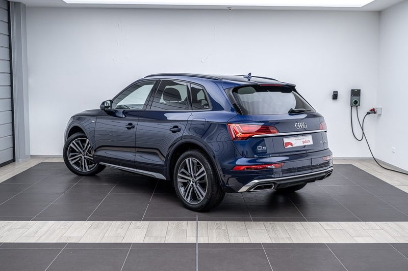 2024 Audi Q5 50 TFSI E QUATTRO S TRONIC 220KW image 3