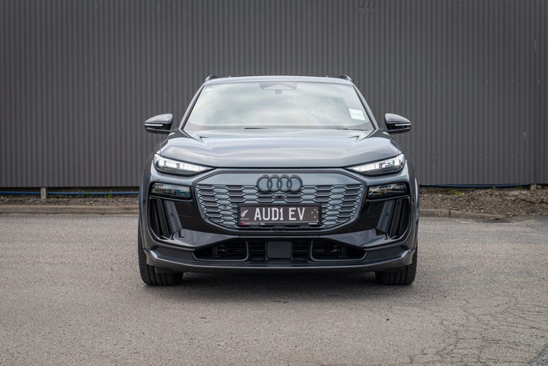 2024 Audi Q6 e-tron 285kW S line quattro image 2