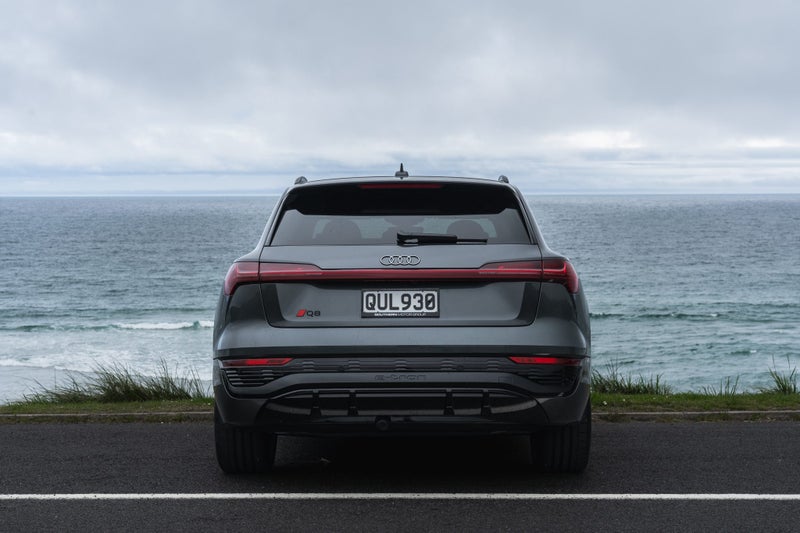 2024 Audi Q8 55 e tron S line image 3
