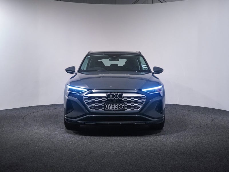2024 Audi Q8 e-tron 55 300kW quattro image 3