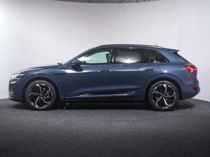 2024 Audi Q8 e-tron S-line 300kW quattro image 5
