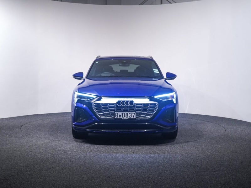 2024 Audi Q8 e-tron S-line 300kW quattro image 3