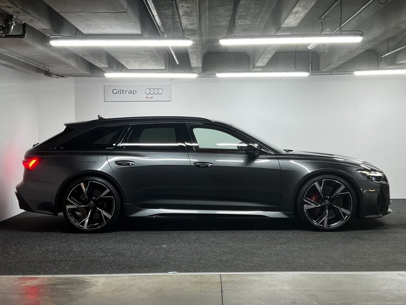 2024 Audi RS6 RS 6 Avant Performance image 3