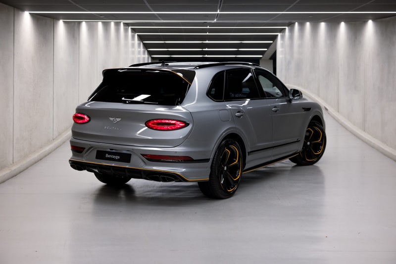 2024 Bentley Bentayga 'Umbra' by Mulliner image 3