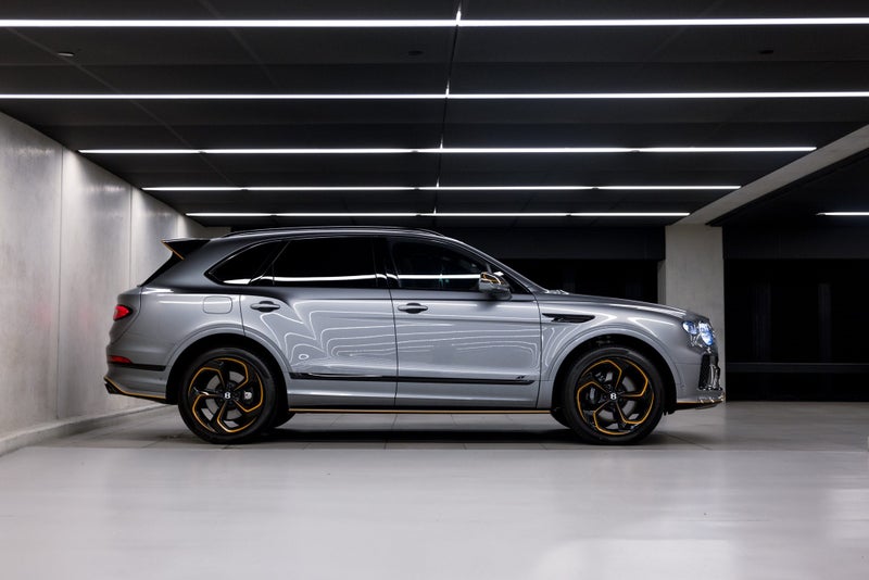 2024 Bentley Bentayga 'Umbra' by Mulliner image 5