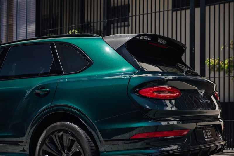 2024 Bentley Bentayga V8 Azure image 5