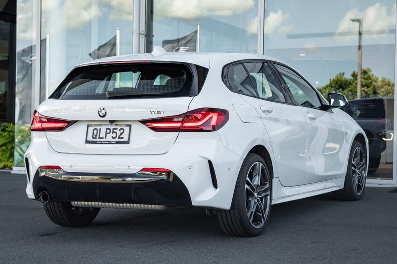 2024 BMW 118i M Sport image 5