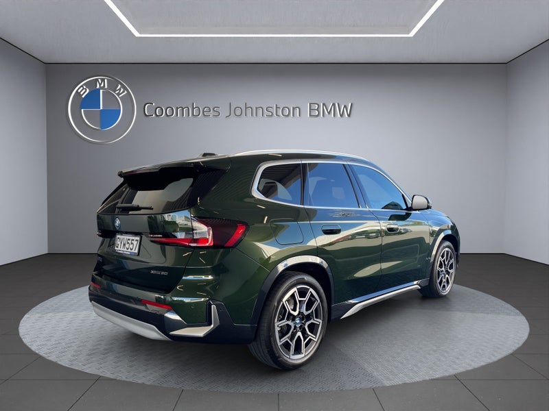 2024 BMW iX1 xDrive30 image 5