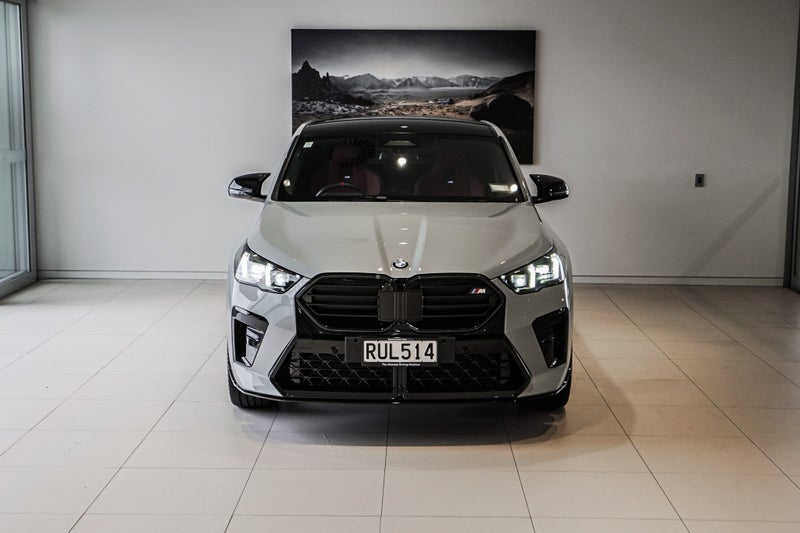 2024 BMW X2 M35i xDrive M Sport Pro & Innovations image 4