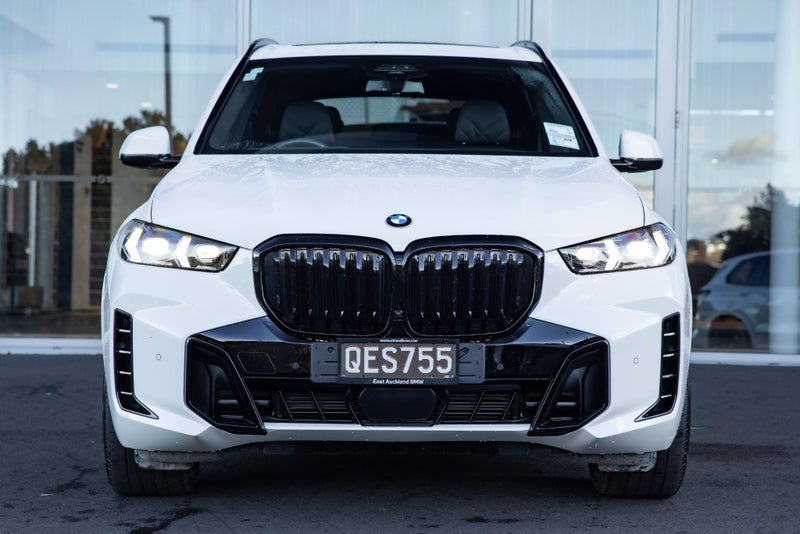2024 BMW X5 Xdrive30d image 2