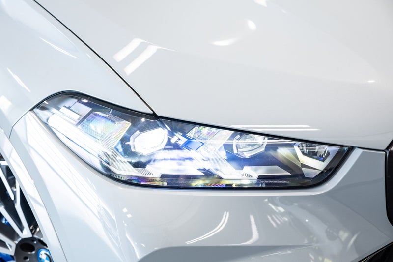 2024 BMW X5 xDrive50e M Sport image 4