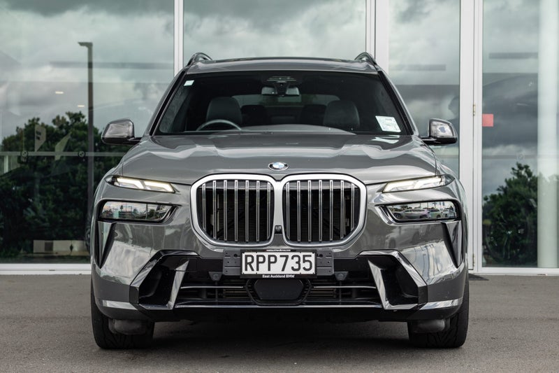 2024 BMW X7 xDrive40d image 2
