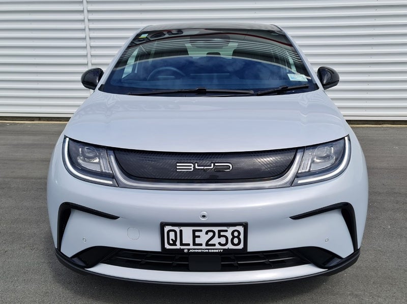 2024 BYD Dolphin Standard Range 45kWH image 3