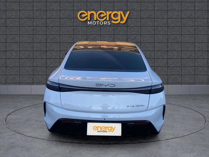 2024 BYD Seal Premium - 600km Range image 4