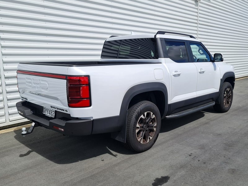 2024 BYD Shark 6 Premium PHEV UTE image 4