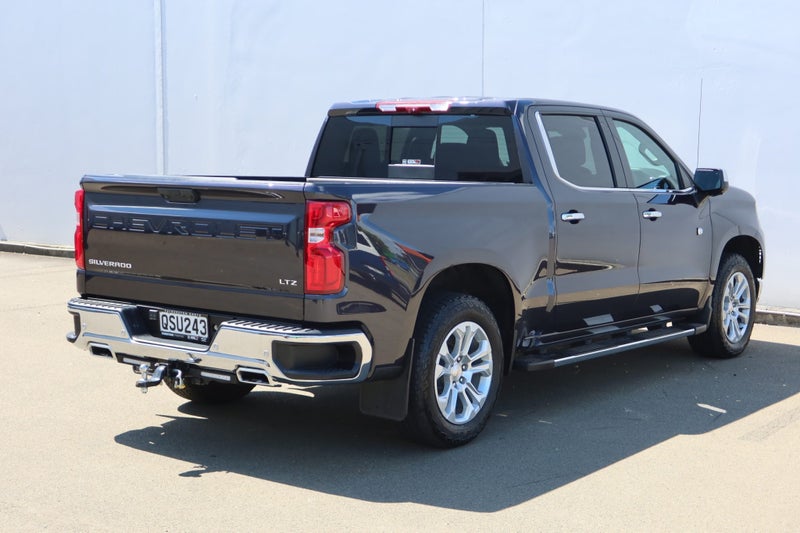 2024 Chevrolet Silverado GMSV Silverado 1500 LT... image 5