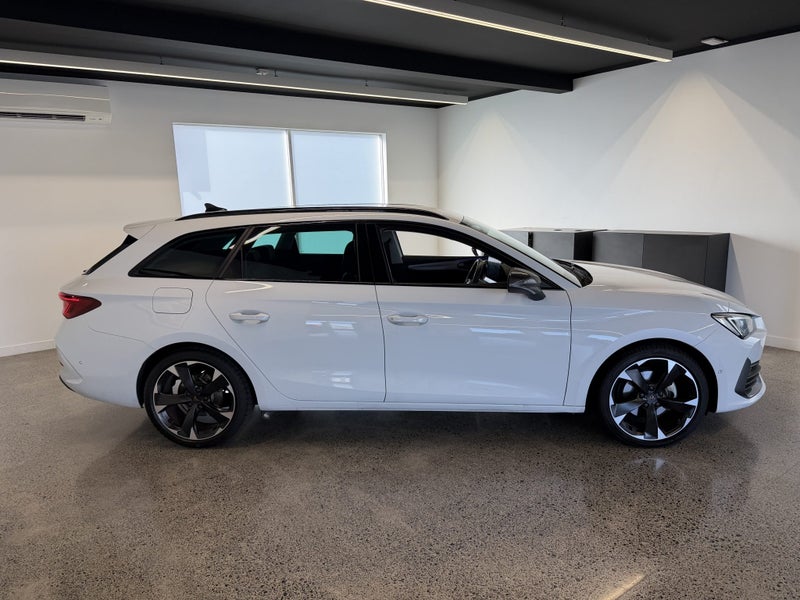 2024 Cupra Leon LEC V Sportstourer image 3