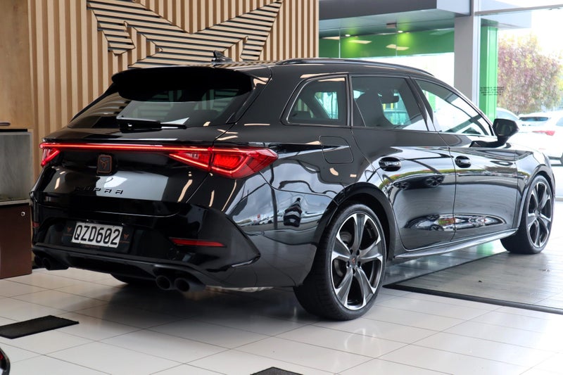 2024 Cupra Leon VZ Sportstourer 228kW Turbo Pet... image 5