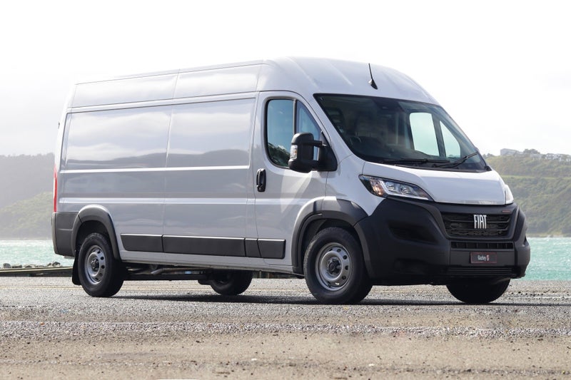 2024 Fiat Ducato LWB Bench Seat, image 2