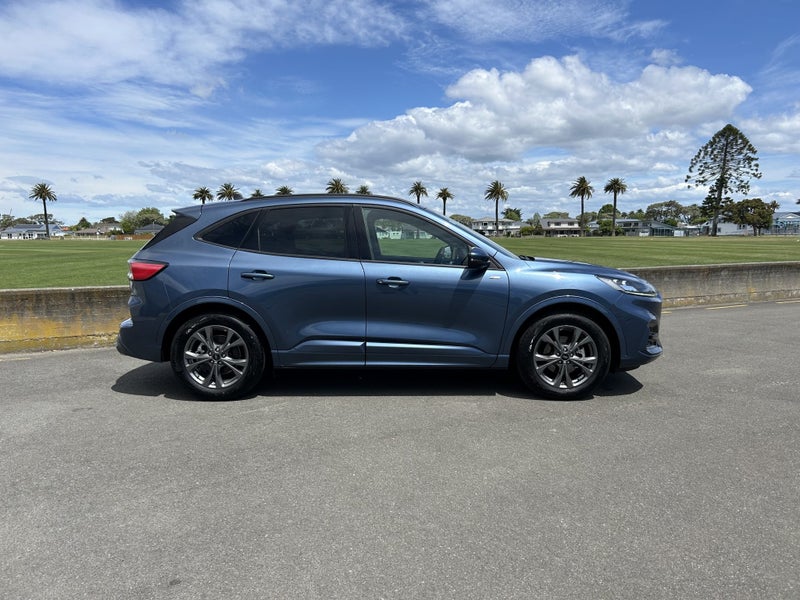 2024 Ford Escape ST-Line FHEV 2.5L image 4