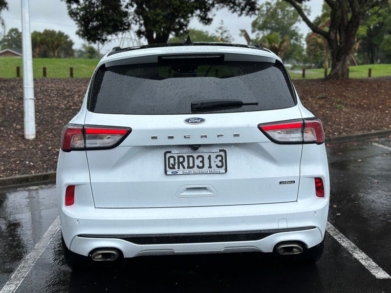 2024 Ford Escape ST-Line X PHEV image 5
