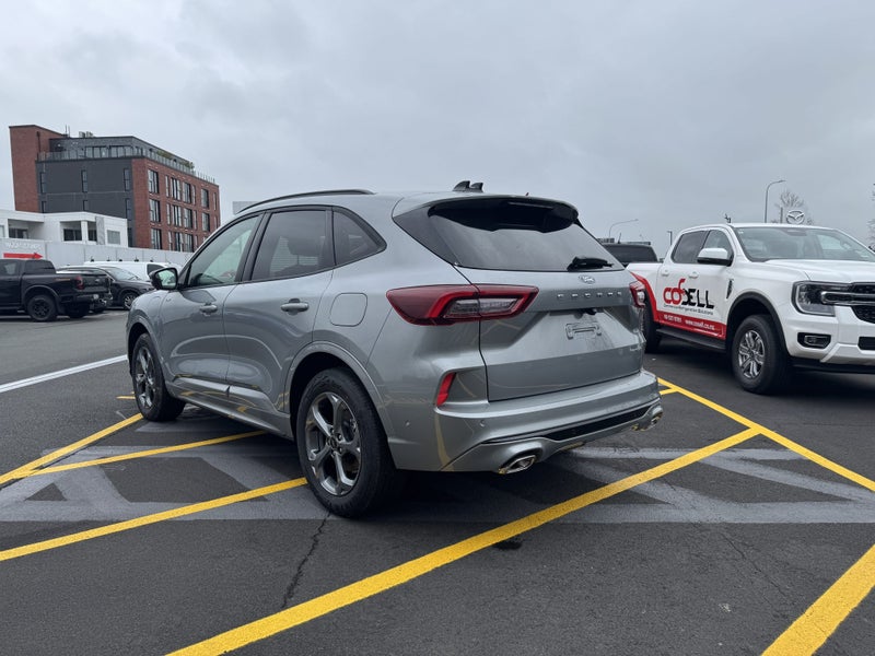 2024 Ford Escape St-Line X Phev Phev image 5